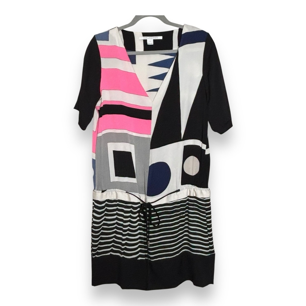 Vintage Diane Von Furstenberg Koemi Silk Dress geometric 70s short sleeve size 6